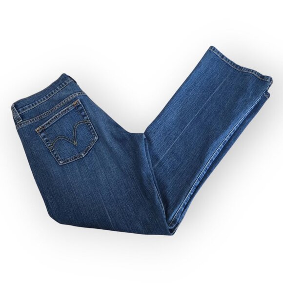 Levi's Medium Wash Blue 515 Bootcut  Mid Rise Jeans 4 Short - Picture 7 of 11